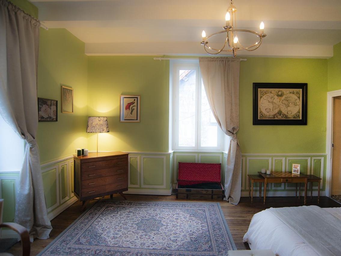 פונז'יבו Villa Colombier חדר תמונה